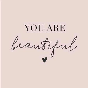 Meet your Posher, Claudia